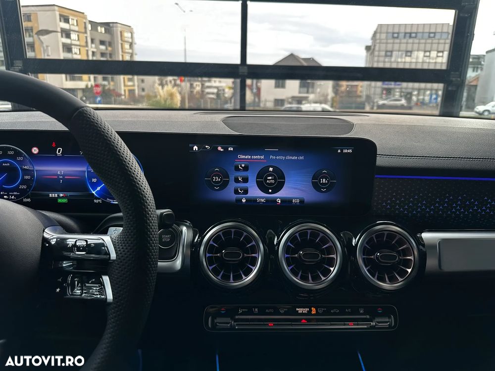 Mercedes-Benz EQB 250 - 16