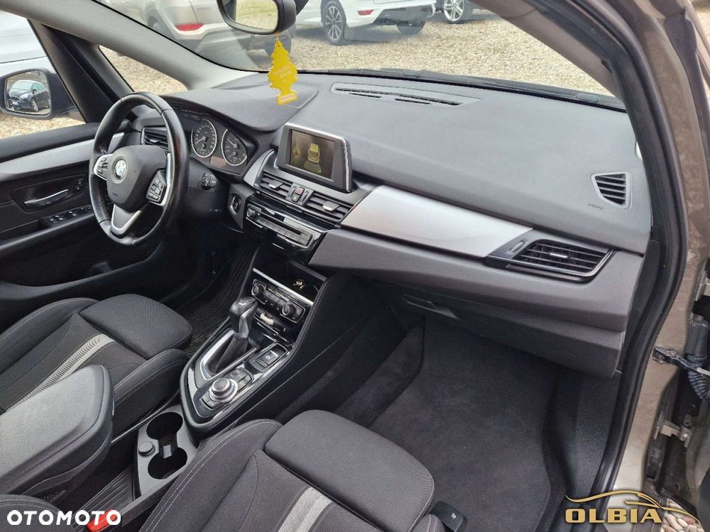 BMW Seria 2 218d Sport Line - 5
