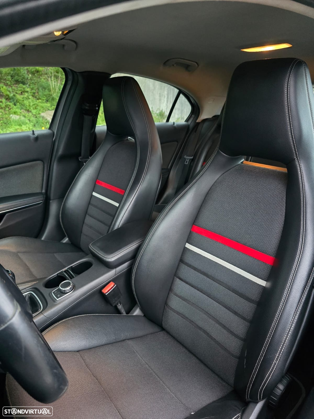 Mercedes-Benz A 180 d AMG Line - 8