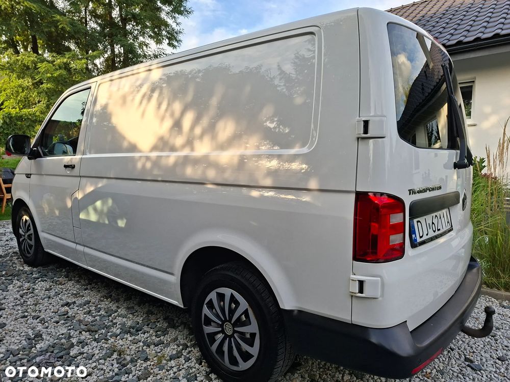 Volkswagen Transporter - 4