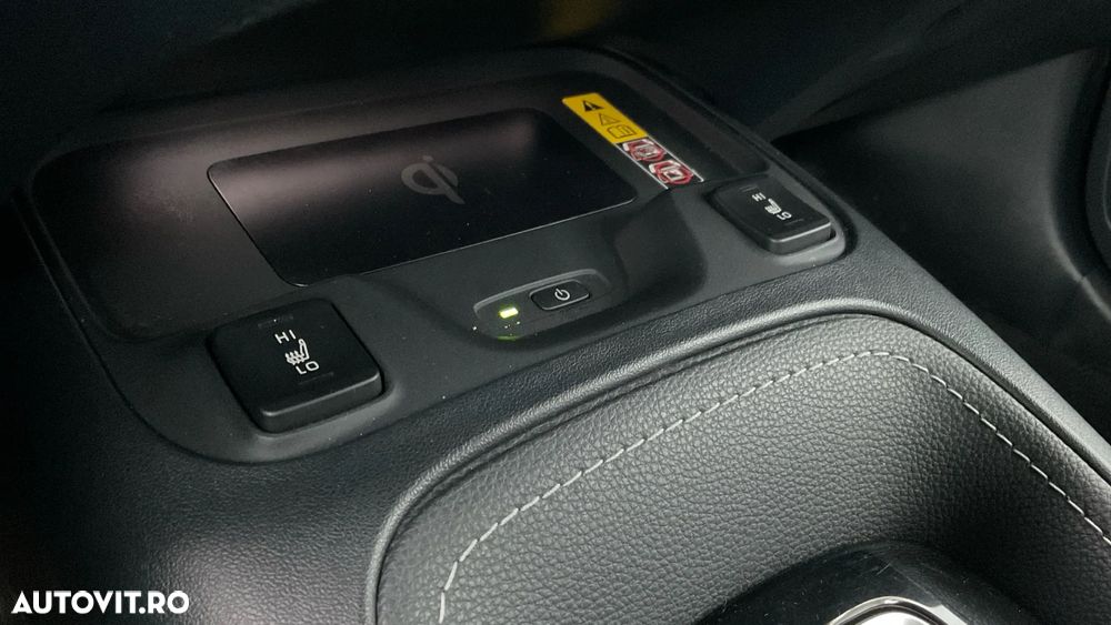 Toyota Corolla 2.0 HSD Exclusive - 30