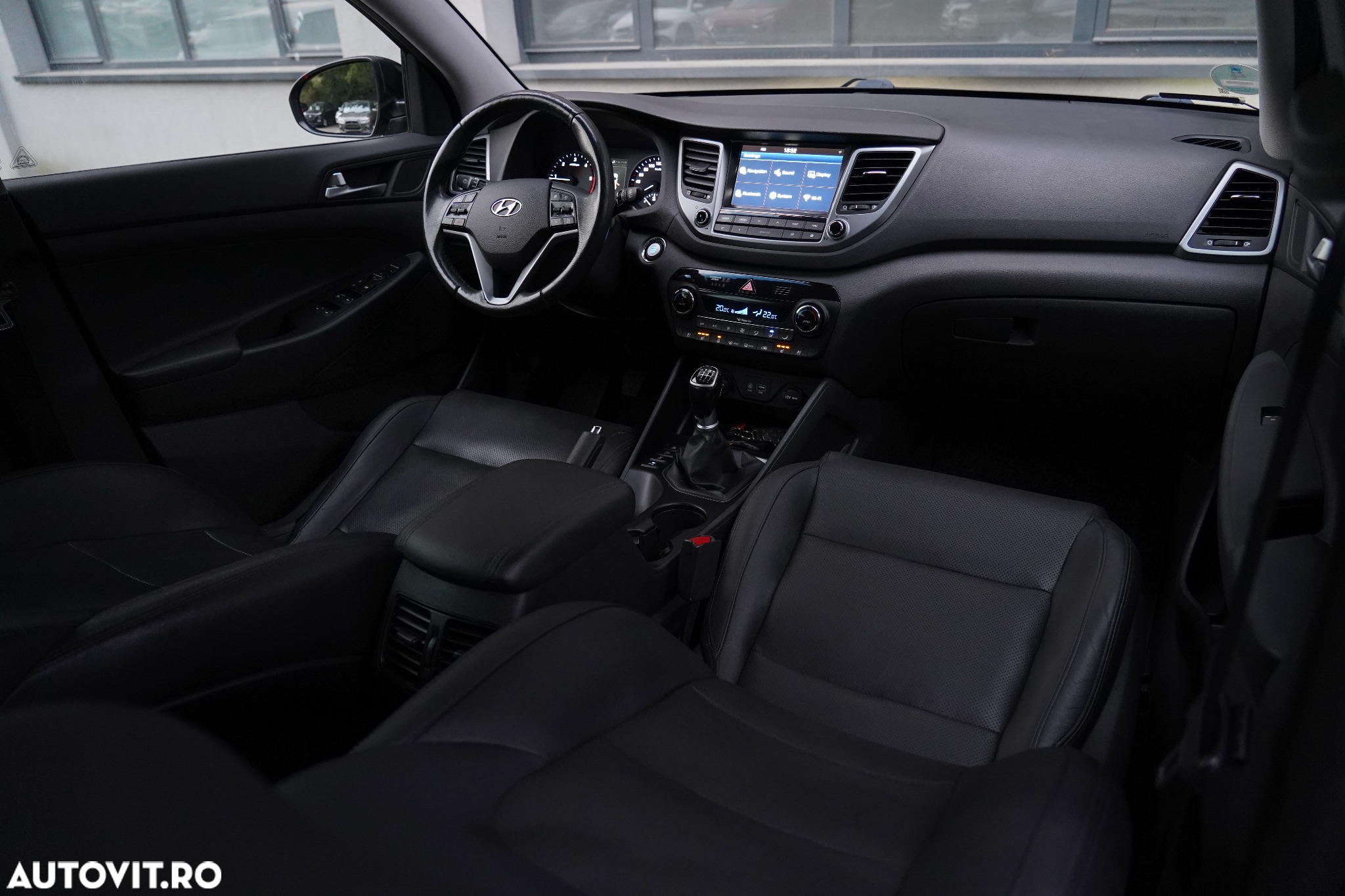 Hyundai Tucson 2.0 CRDI 4WD 6MT Luxury Pack+ - 9