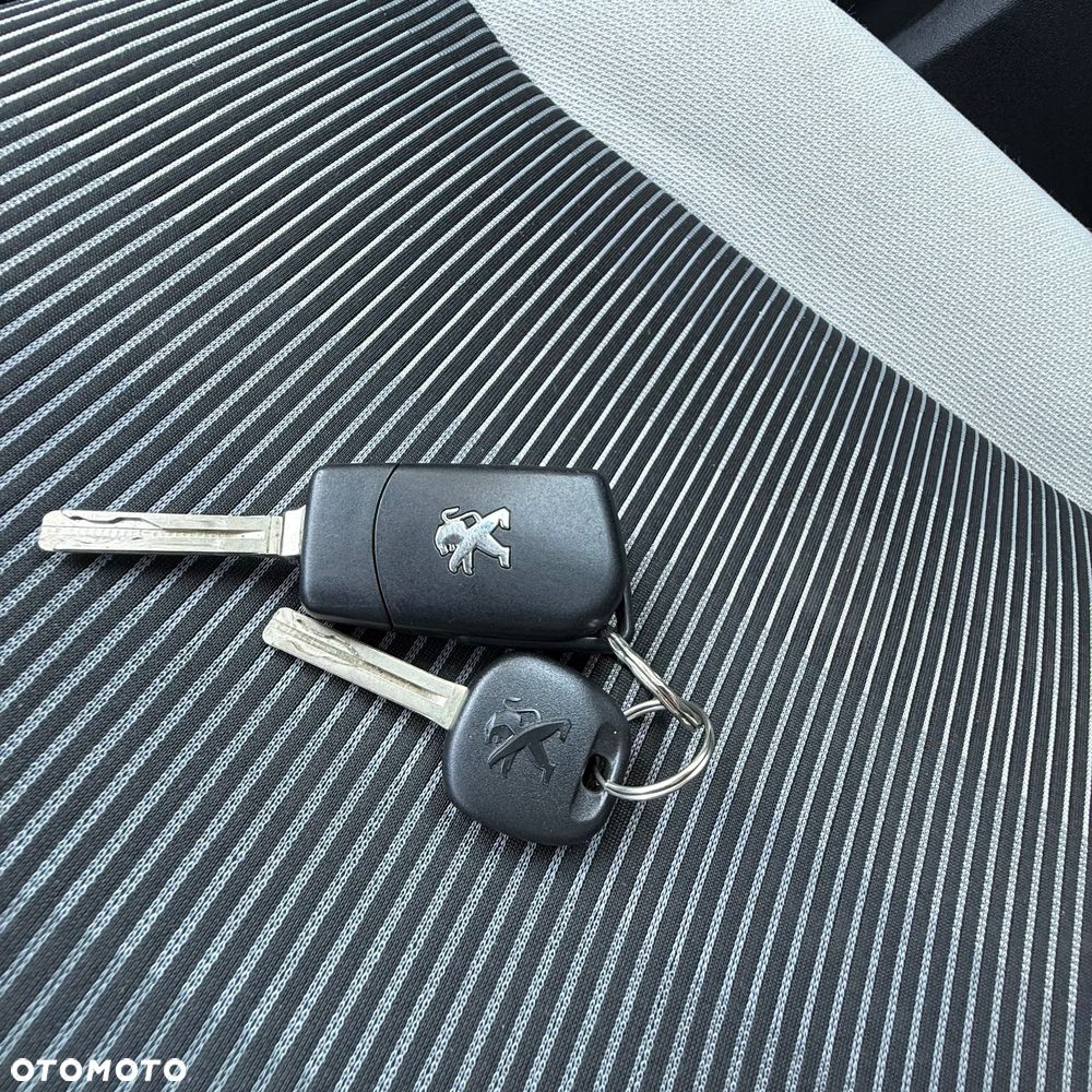 Peugeot 108 PureTech 82 Top Allure - 21