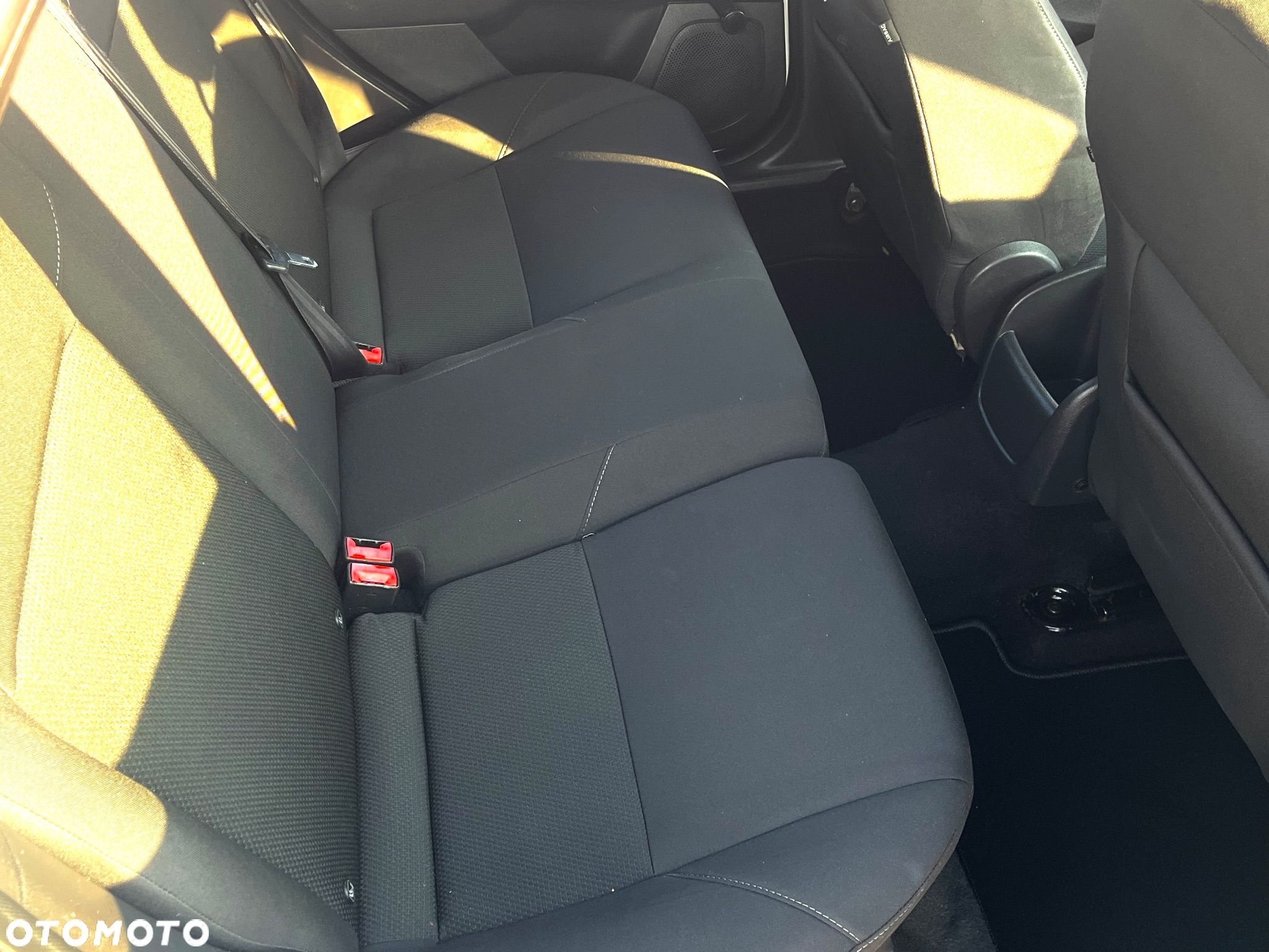 Ford Focus 1.6 TDCi DPF Start-Stopp-System SYNC Edition - 26