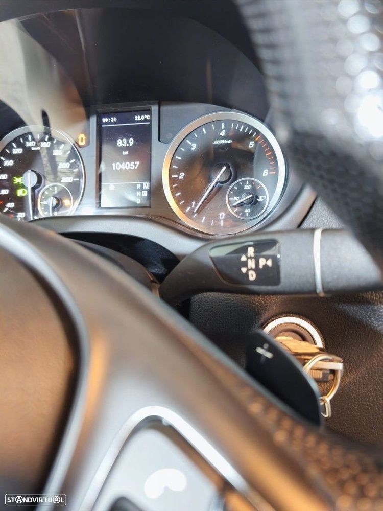 Mercedes-Benz Vito 114CDI AUTO 6LUGARES - 17