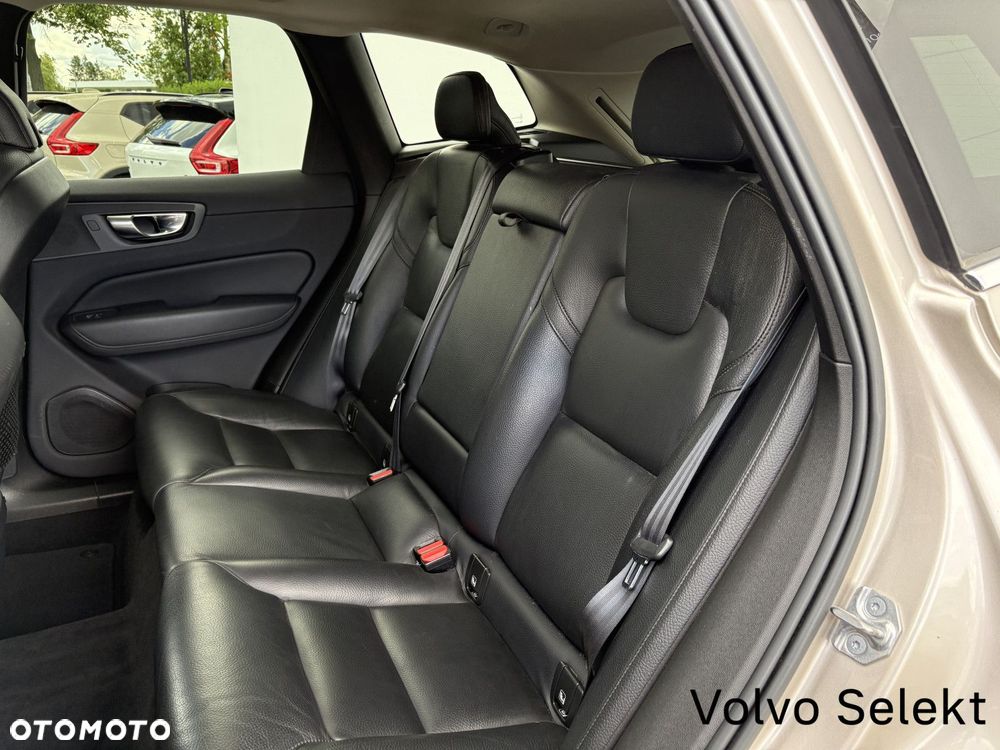 Volvo XC 60 - 21