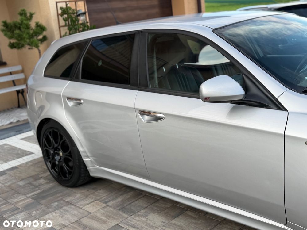 Alfa Romeo 159 2.4 JTDM 20V DPF Distinctive - 30