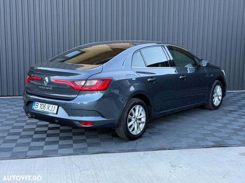 Renault Megane TCe 140 EDC GPF Intens - 5
