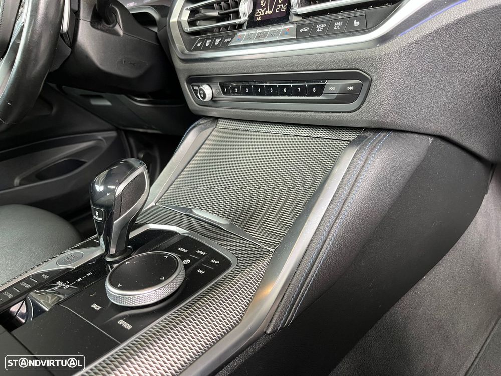 BMW 420 d Pack Desportivo M Auto - 33