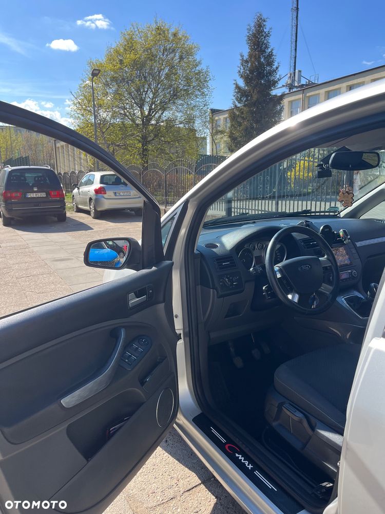 Ford C-MAX - 19
