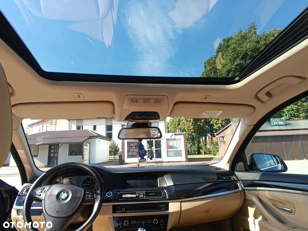 BMW Seria 5 520d Luxury Line - 15