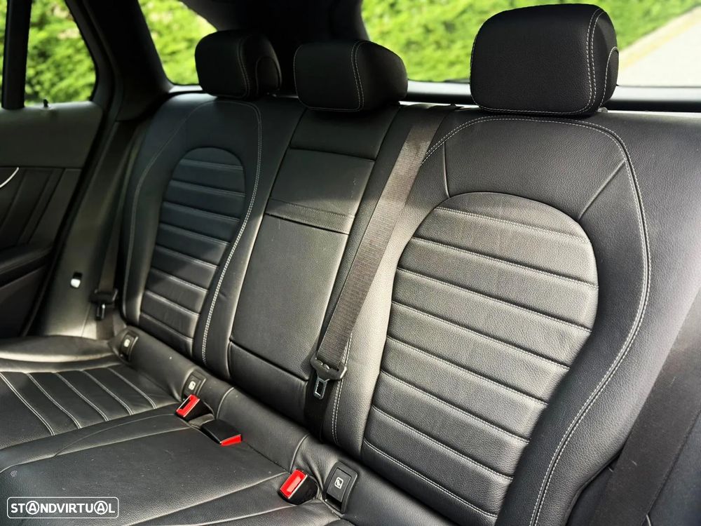 Mercedes-Benz GLC 250 ver-d-coupe-4matic-9g--tronic-amg-line - 24