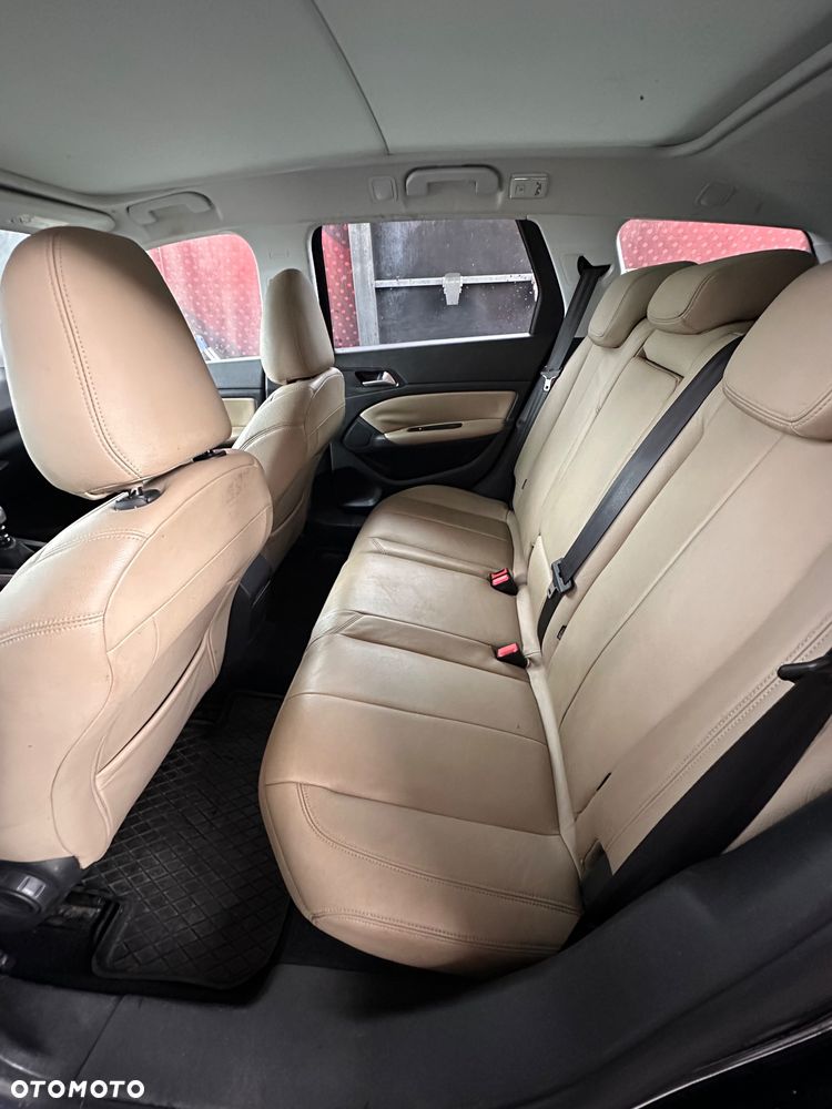 Peugeot 308 2.0 Blue HDi Allure S&S - 4