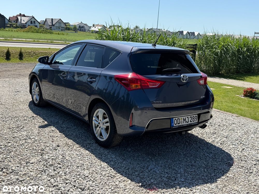 Toyota Auris 1.6 MultiMode Executive - 7