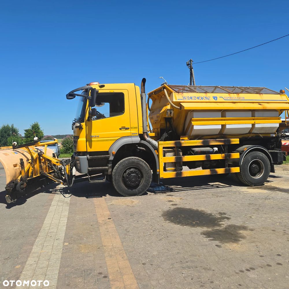 Mercedes-Benz AXOR - 4