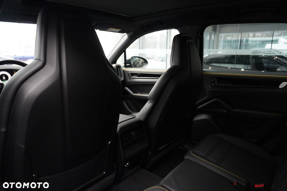 Porsche Cayenne S E-Hybrid PHEV - 31