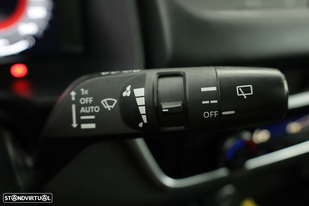 Nissan Qashqai 1.3 DIG-T N-Connecta - 18