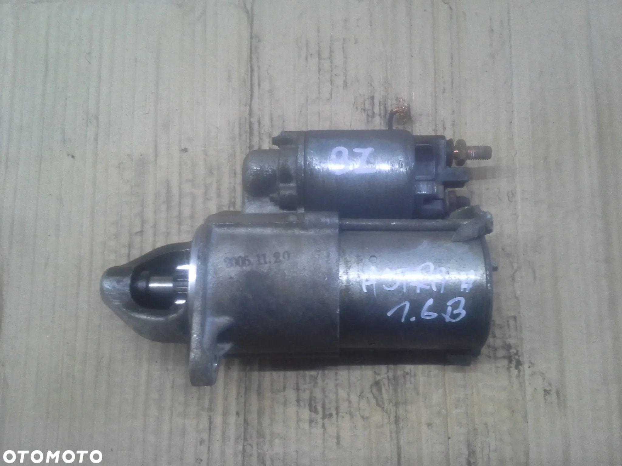 Opel Astra H III1.6 16V rozrusznik FGP 55556092 - 3