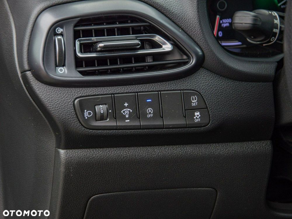 Hyundai i30 - 19