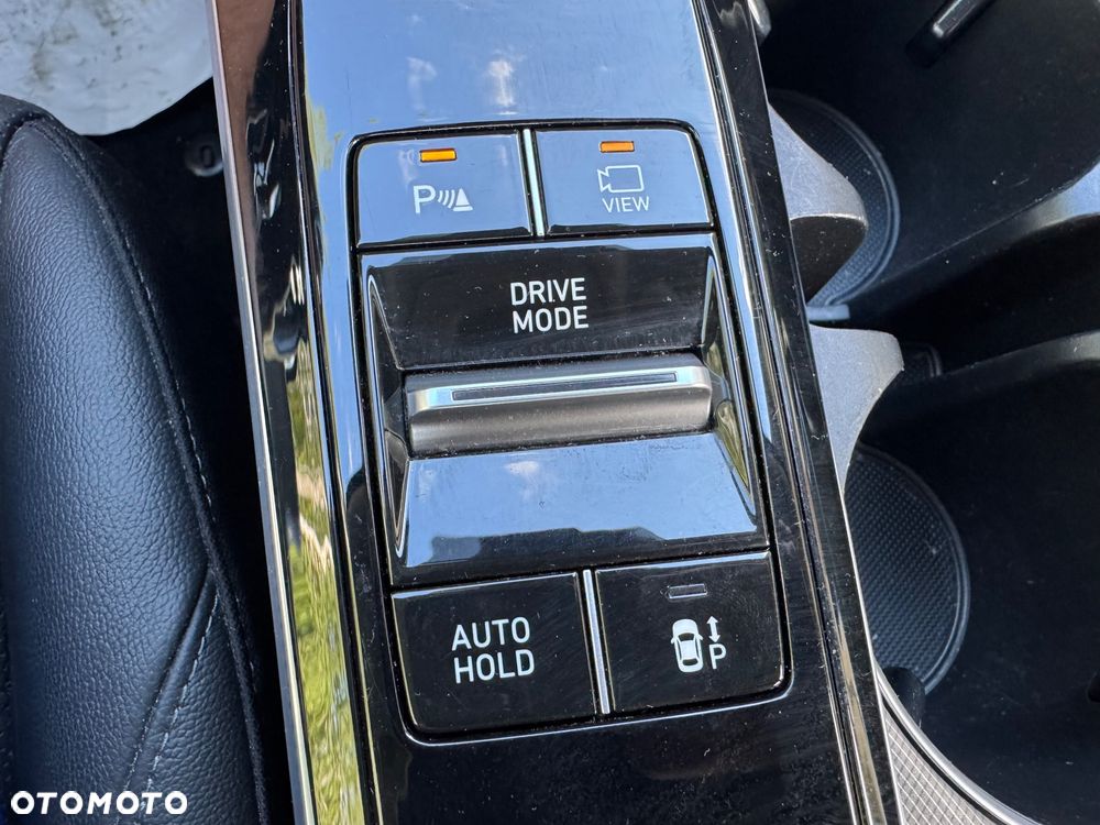 Hyundai Sonata - 34