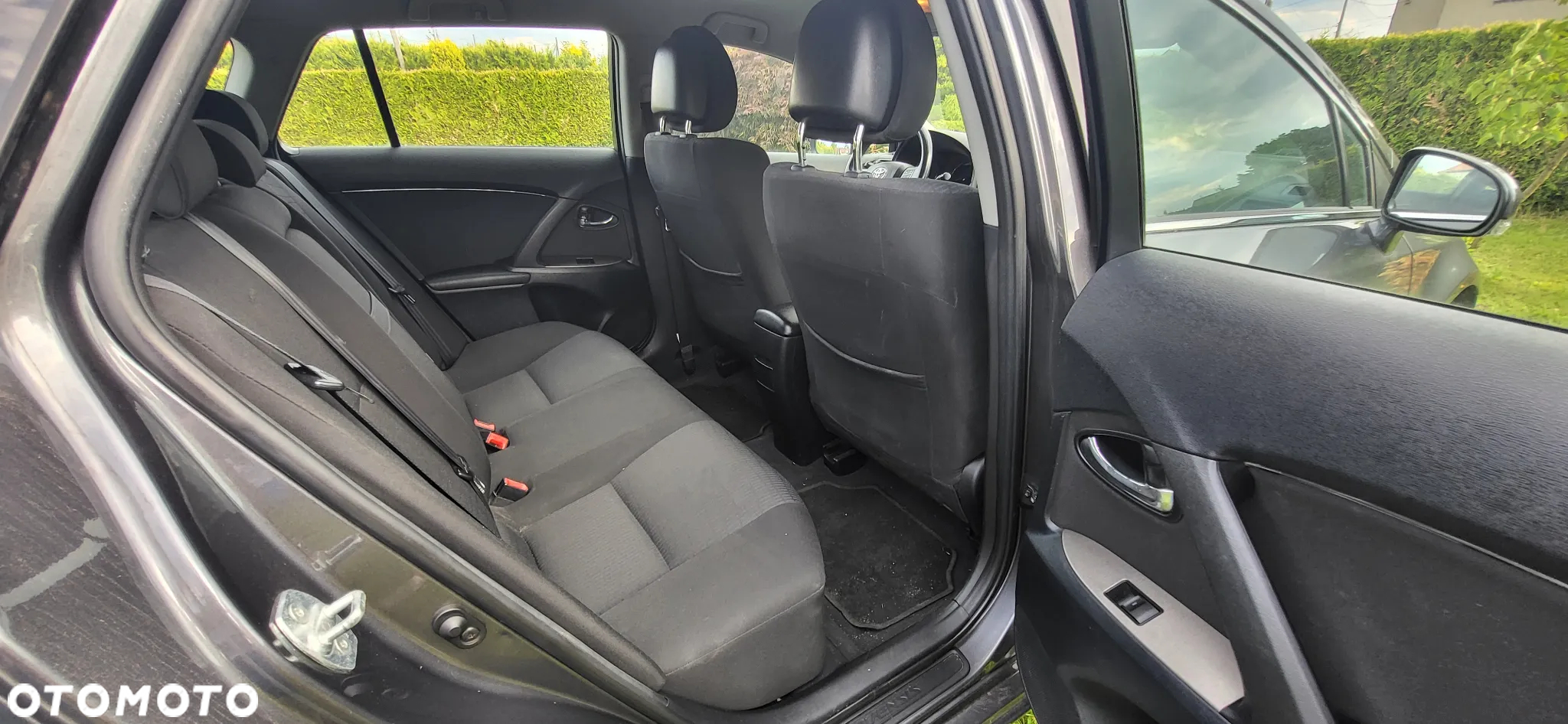 Toyota Avensis - 22