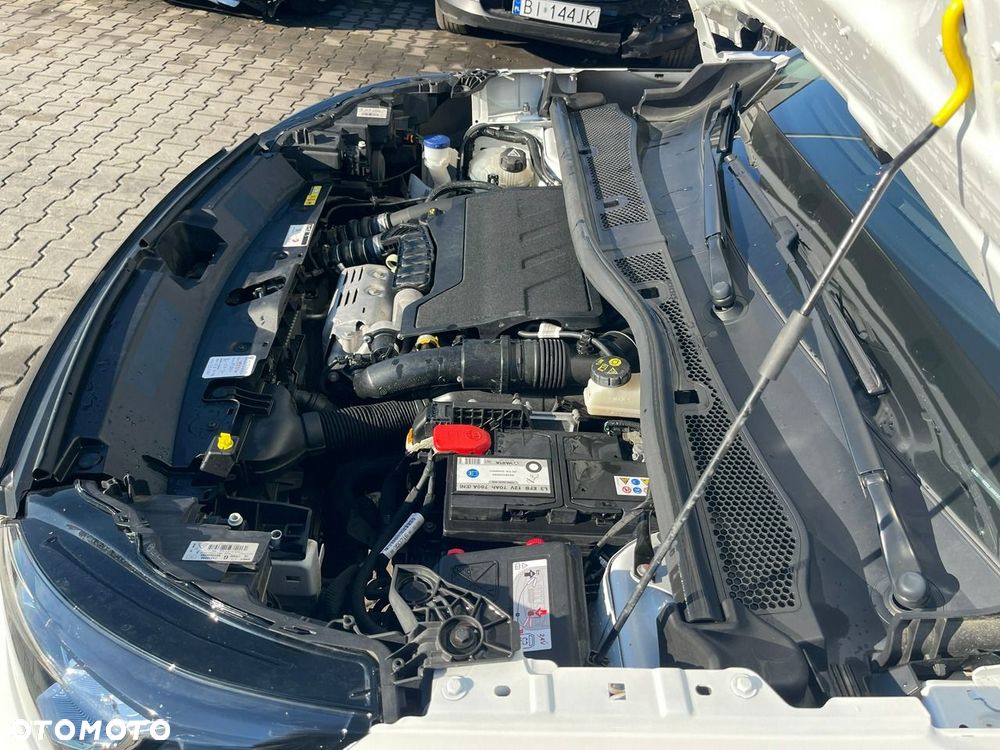 Peugeot 2008 PureTech 100 Active S&S BVM6 - 14