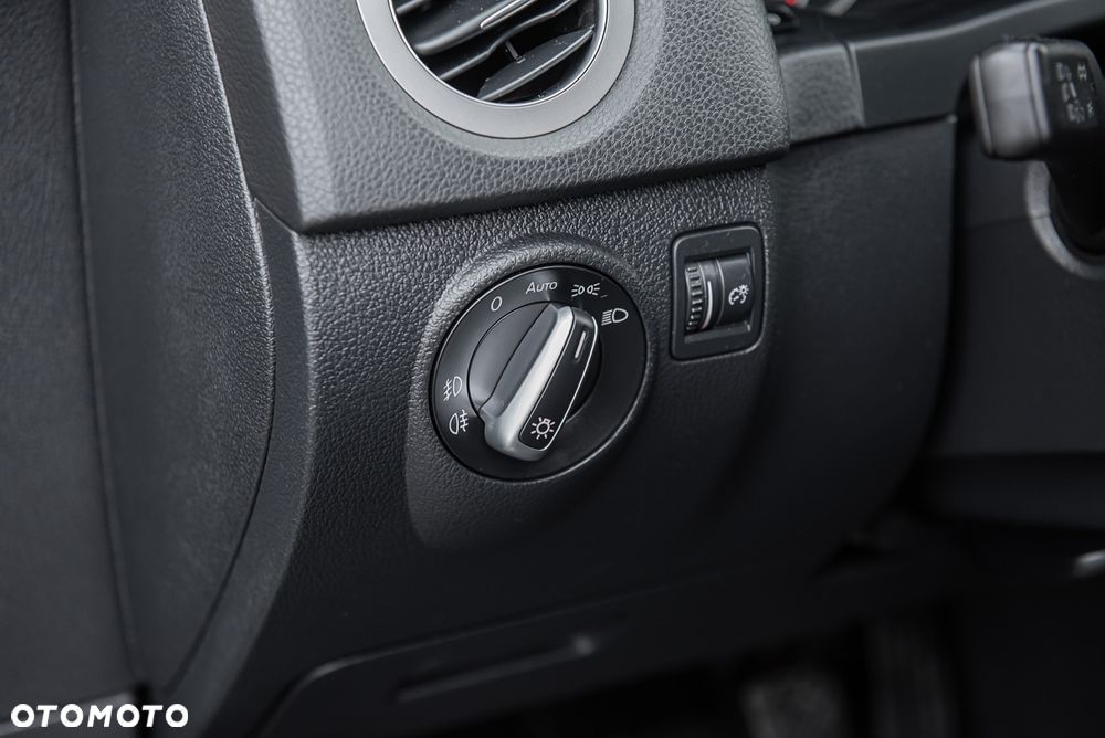 Volkswagen Tiguan - 17