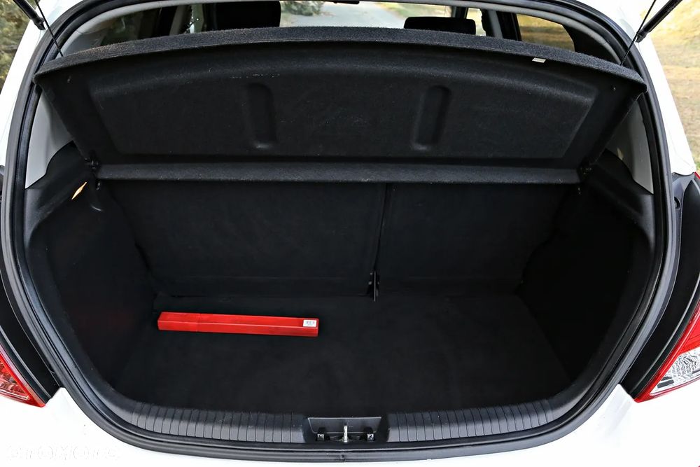 Hyundai i20 1.25 Comfort - 28