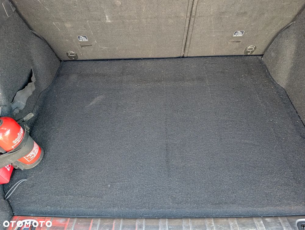 Peugeot 2008 1.2 Pure Tech Allure S&S EAT6 - 36