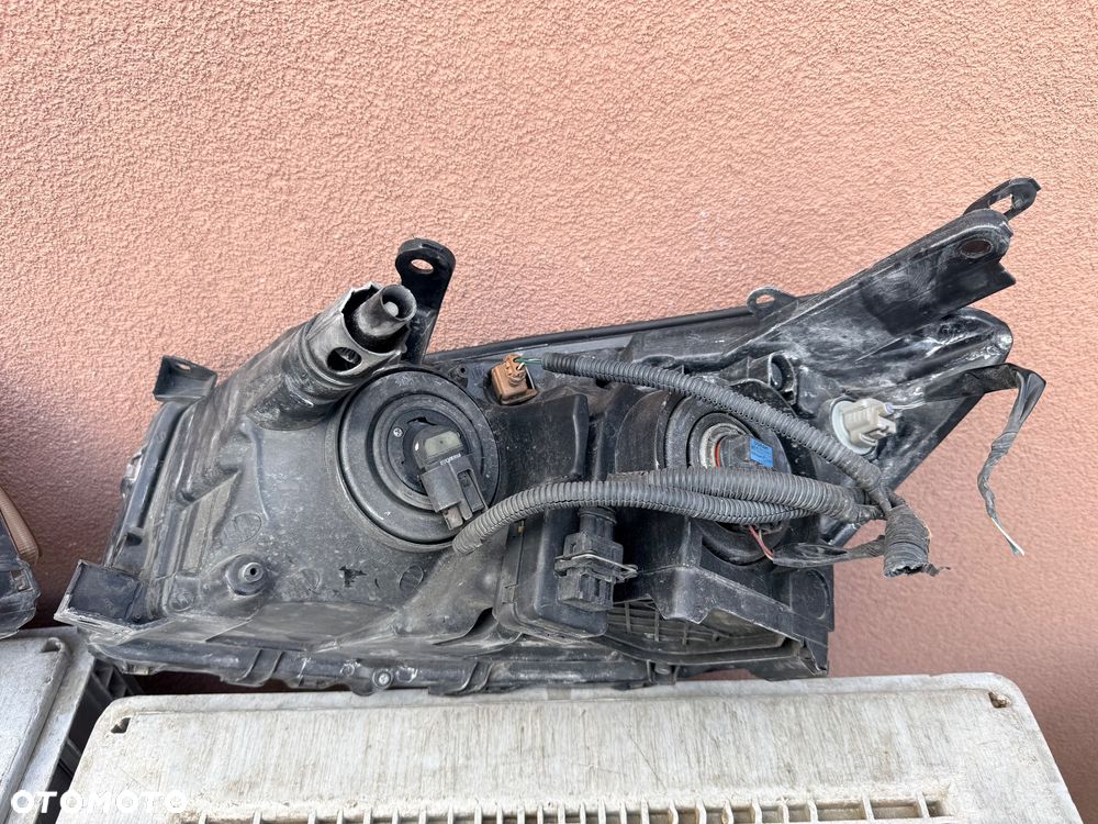 Lampa przednia TOYOTA RAV4 III LIFT KOMPLET EUROPA ORYGINALNE - 6