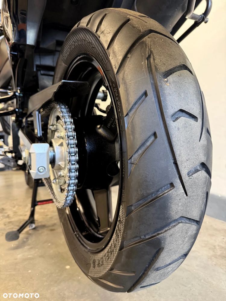 Suzuki V-STROM - 27