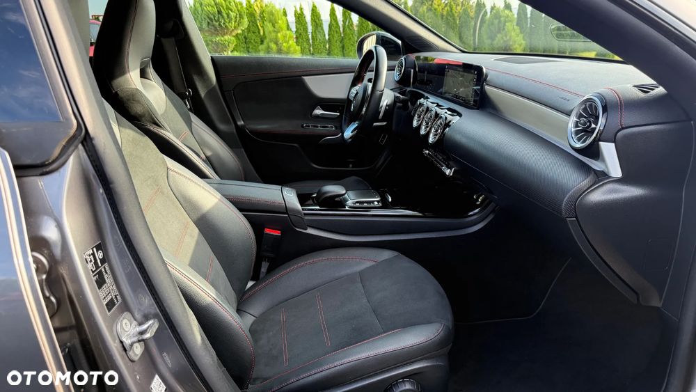 Mercedes-Benz CLA 200 AMG Line 7G-DCT - 18