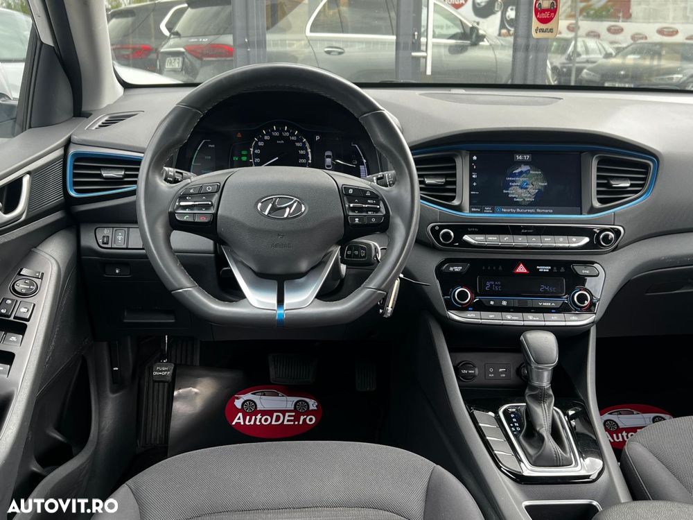Hyundai IONIQ - 10