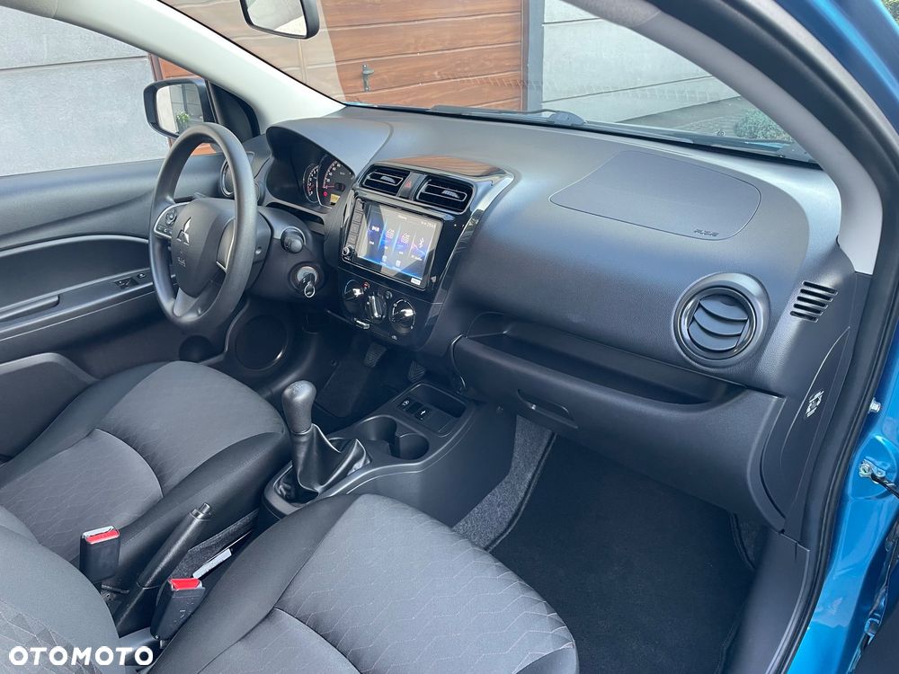 Mitsubishi Space Star AS&G 1.2 Select+ Black - 15