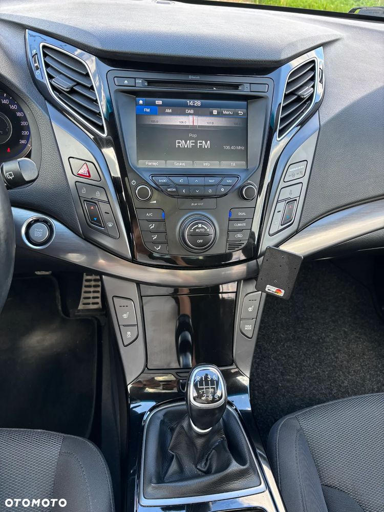 Hyundai i40 Kombi 1.7 CRDi Premium - 27