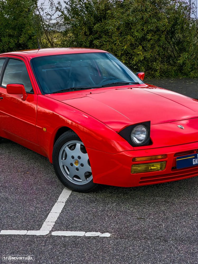 Porsche 944 Turbo - 3