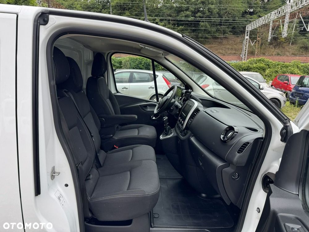 Nissan NV300 - 15