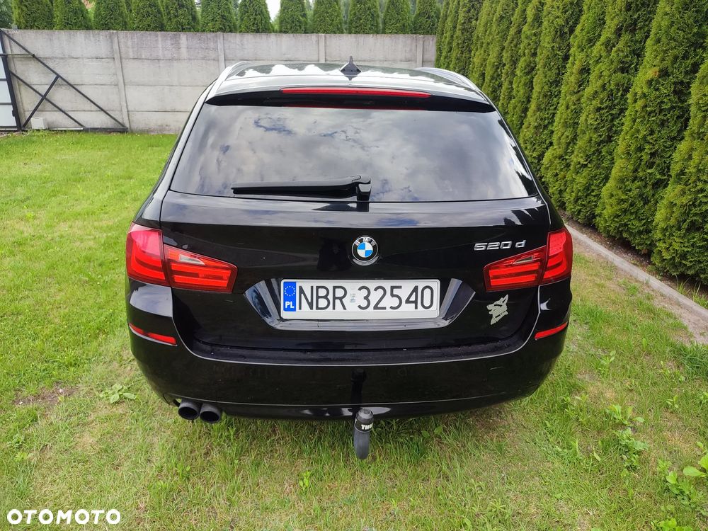 BMW Seria 5 520d Efficient Dynamics - 26