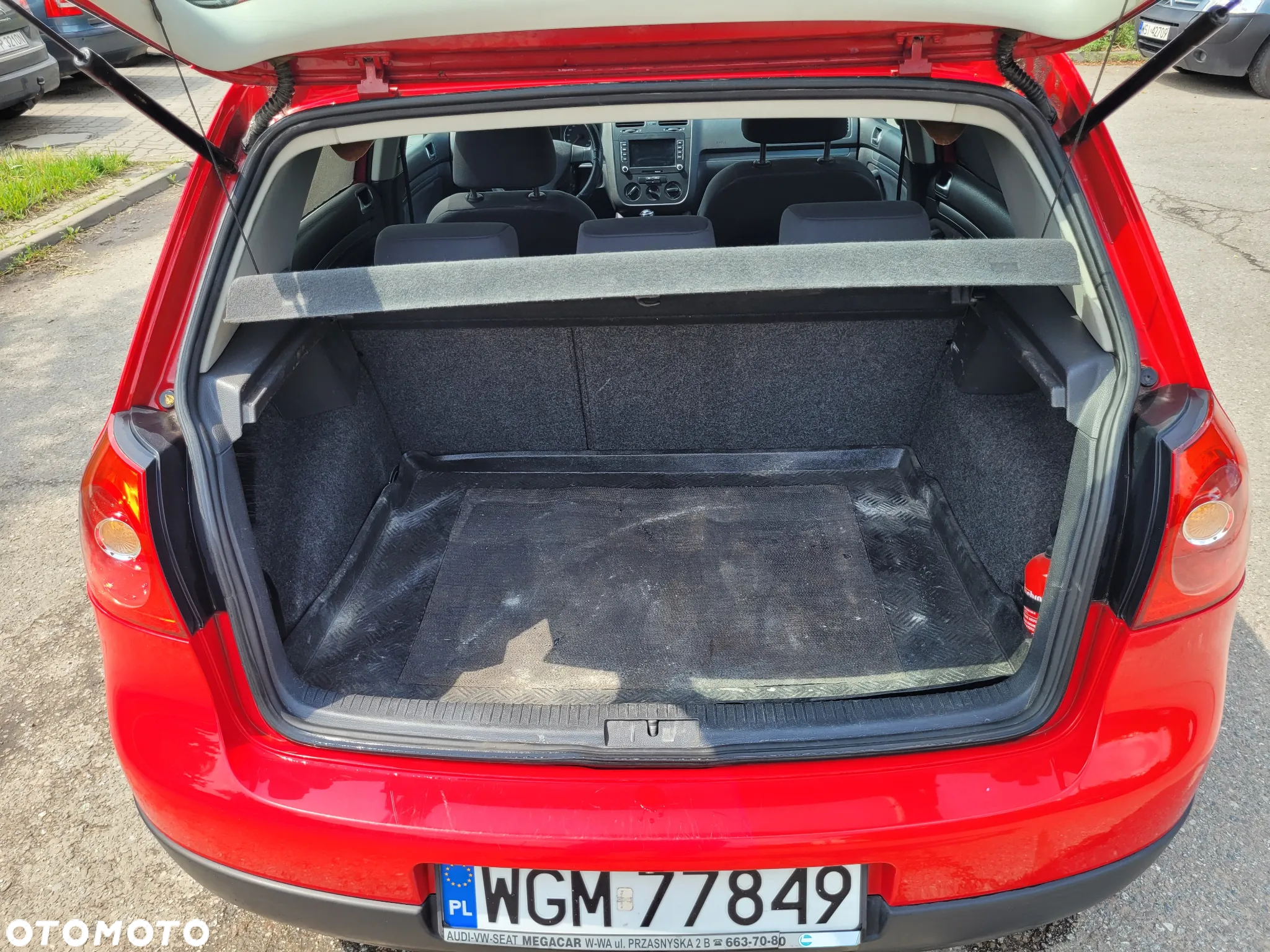 Volkswagen Golf - 10