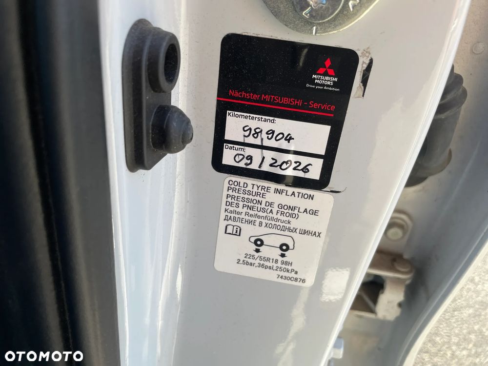Mitsubishi Eclipse Cross - 24