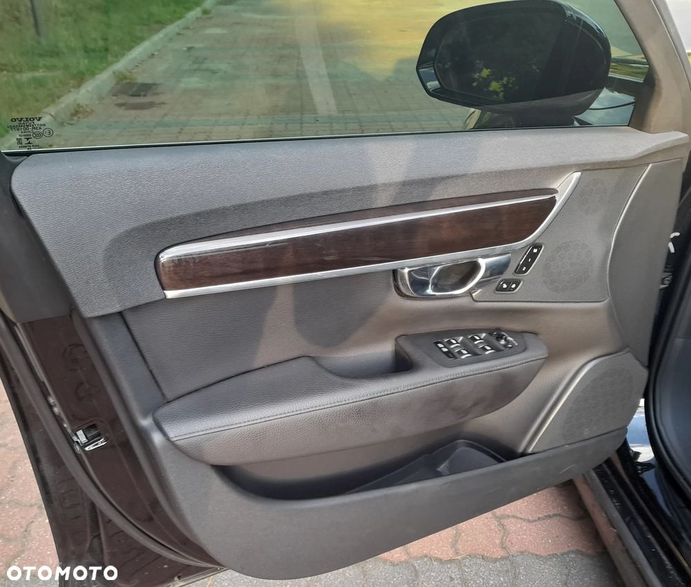 Volvo S90 T6 AWD Momentum - 27