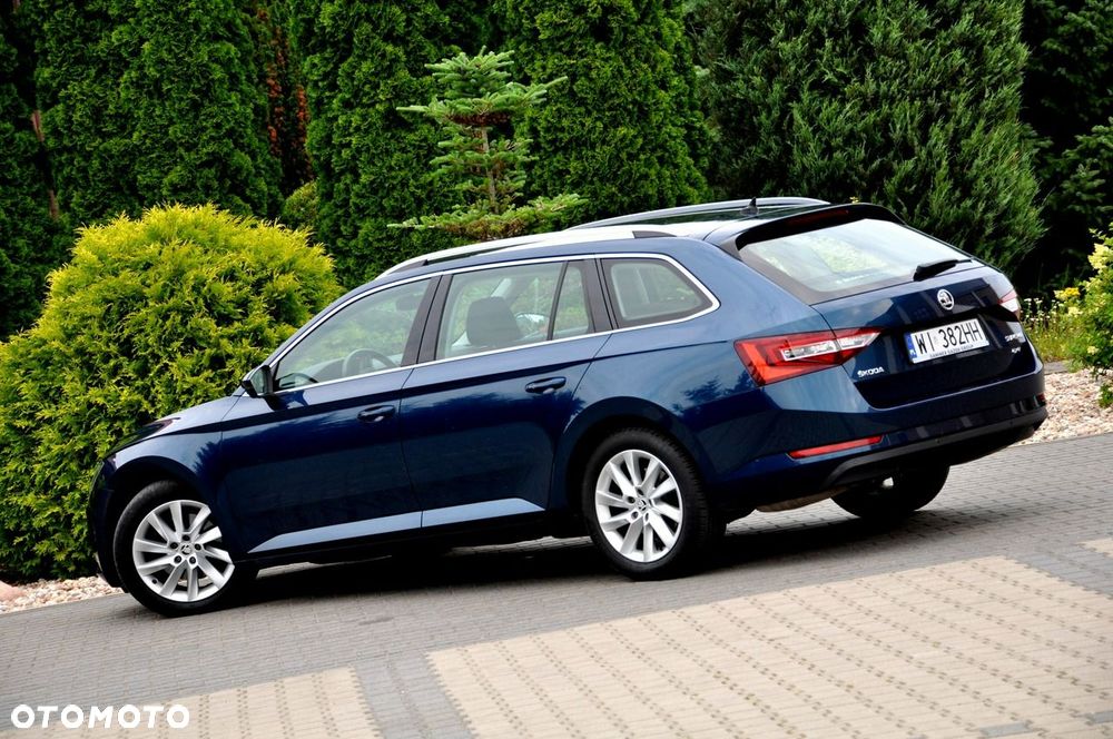 Skoda Superb 2.0 TDI SCR 4x4 Style DSG - 17