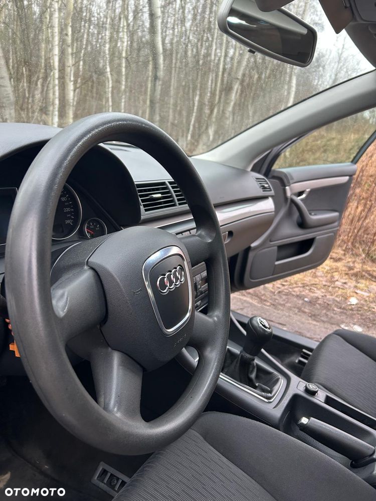 Audi A4 Limousine 2.0 TDI DPF - 14