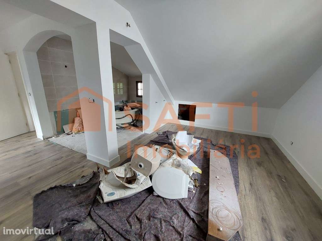 MORADIA T3 - Grande imagem: 4/27