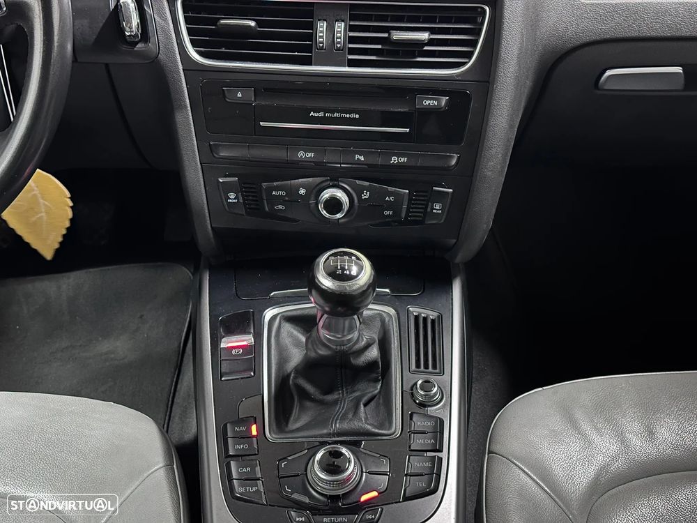 Audi A4 Avant 2.0 TDI Business Line Sport - 25