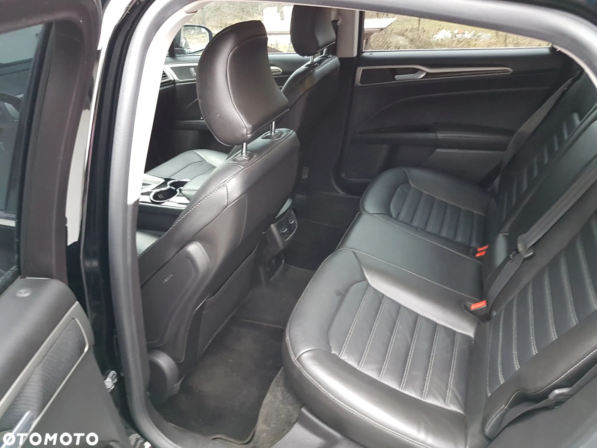Ford Fusion - 8