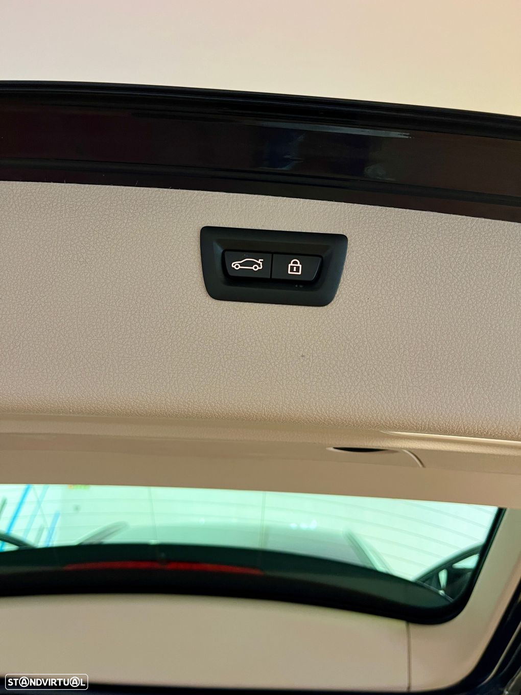BMW 318 d Touring Advantage - 24