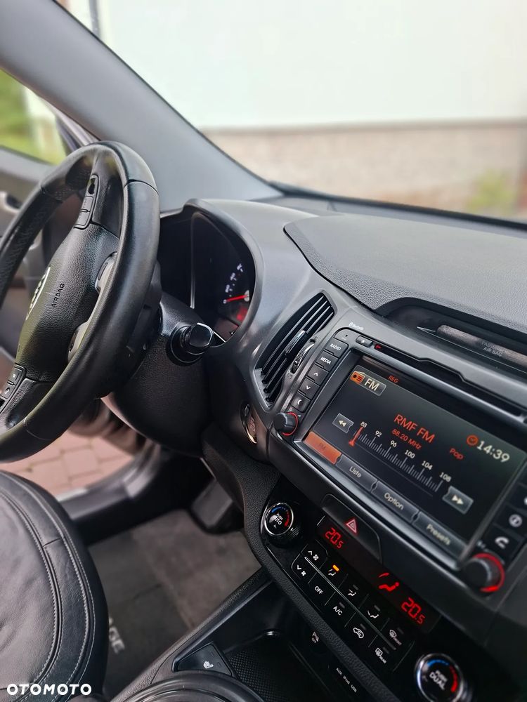 Kia Sportage 1.7 CRDI 2WD Vision - 12