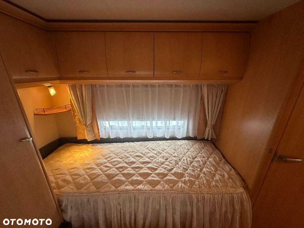 Hobby 460 UL z przedsionkiem Isabella i napędem. DMC 1400 KG !!! - 31