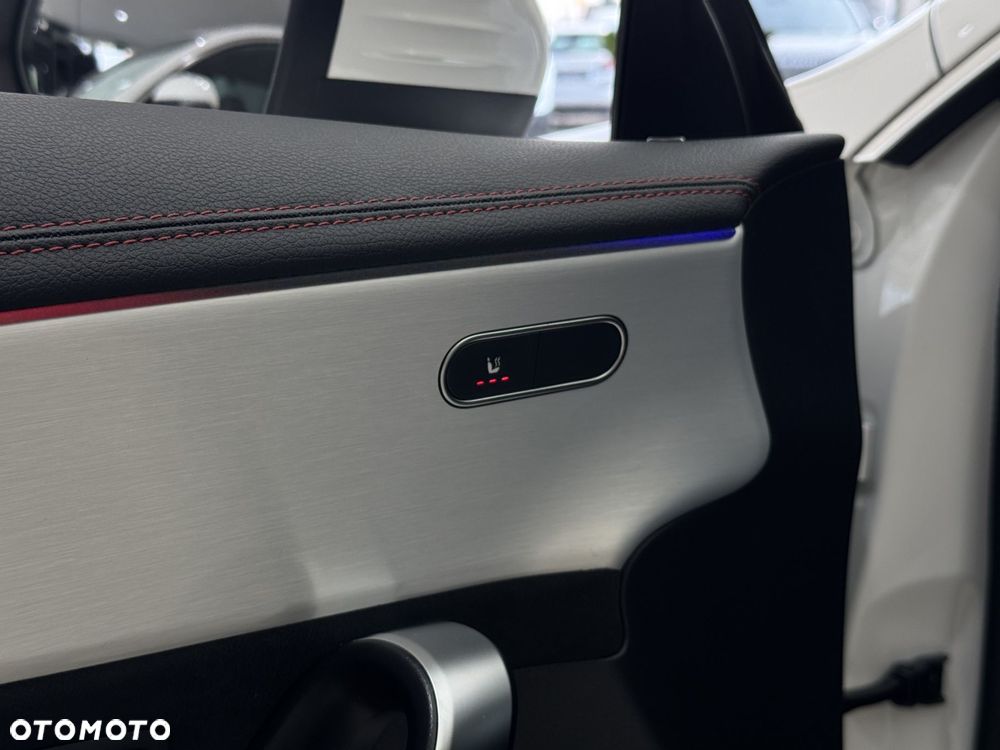 Mercedes-Benz CLA - 21